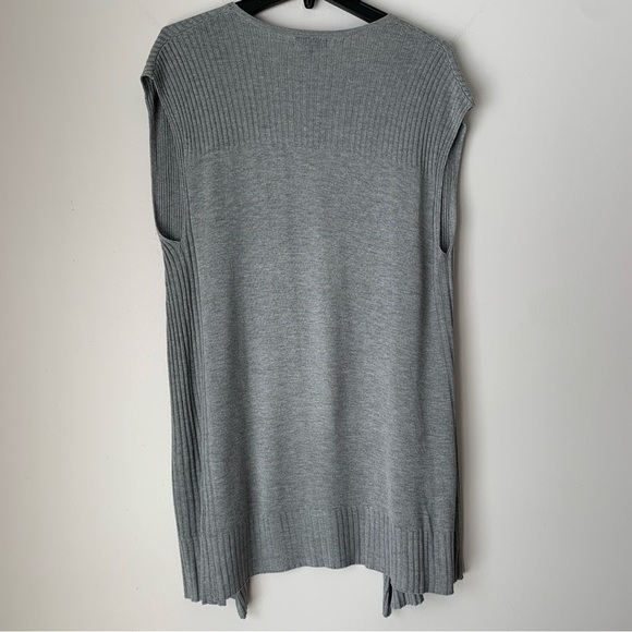 PREMISE Studio Sleeveless Long gray knit Cardigan Size Large - Picture 4 of 8